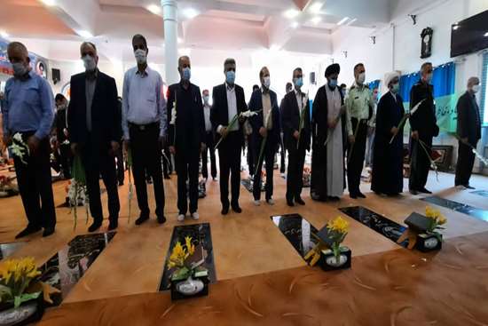 گلباران مزار شهدا و تجدید بیعت با آرمان های مقدس انقلاب اسلامی 